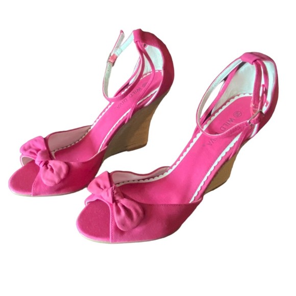 Wild Diva Shoes - NWOT Wild Diva Pink Wedge Sandal Shoes Size 8.5